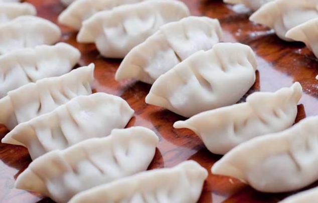 作为青岛银这些小年儿习俗你得知道