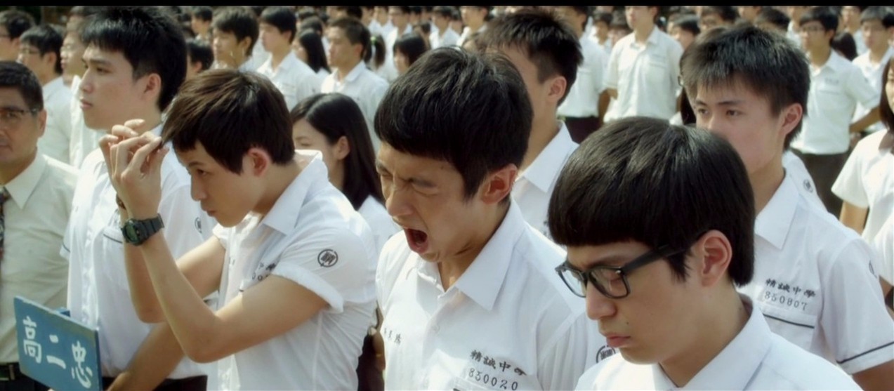 2个老同学聊天记录,两个老同学的聊天记录