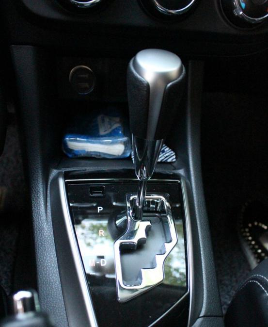 最大优点最省油是哪款车,2021款雷凌油电领先版车评