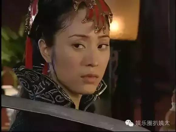 陈法蓉当面训斥梁小冰?老牌港姐撕逼居然只是为了一件外套!