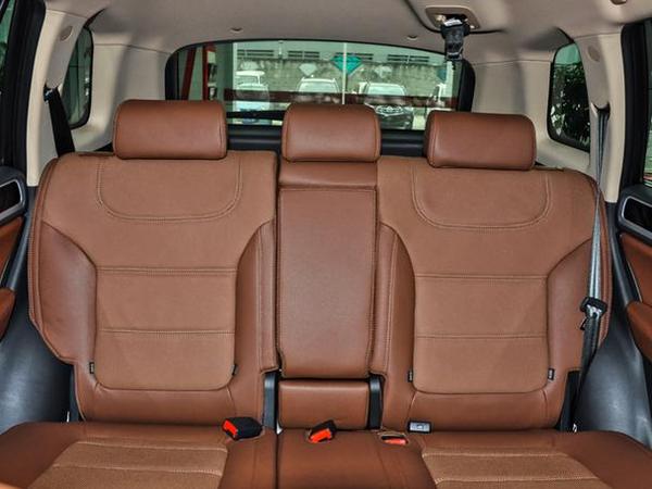 野马t702015款1.8手动豪华型,野马t70升级手动精英型口碑