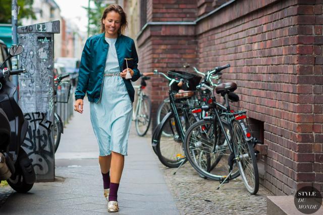 厚袜子怎么穿不会掉,袜子怎么穿才不会堆