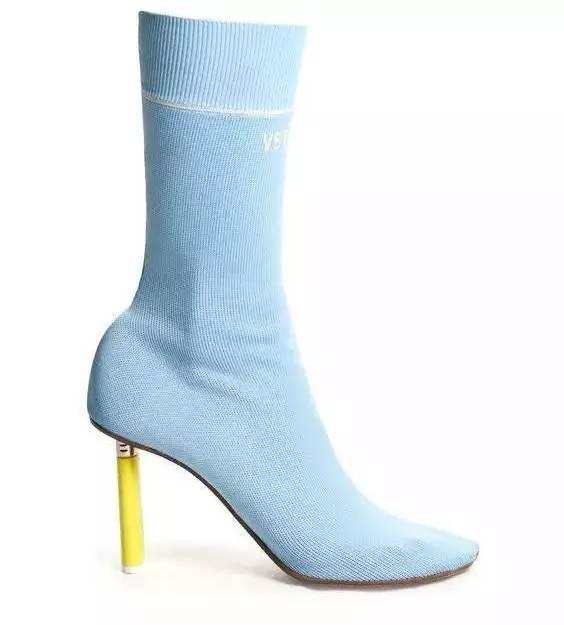 厚袜子怎么穿不会掉,袜子怎么穿才不会堆