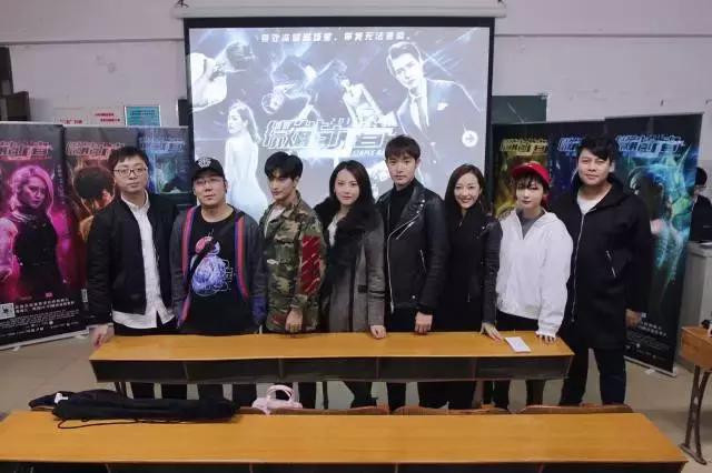 吃饭时直播,睡觉时赶路,《微能力者》校园宣传使出微能力!