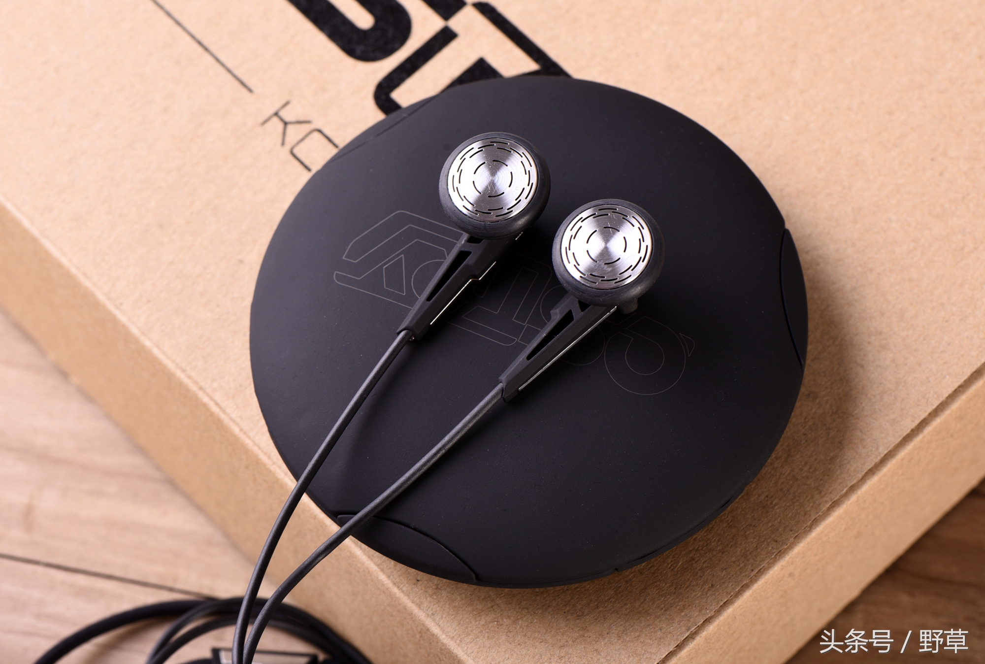 平头塞的耳机会漏音吗,平头塞耳机音质比入耳式好