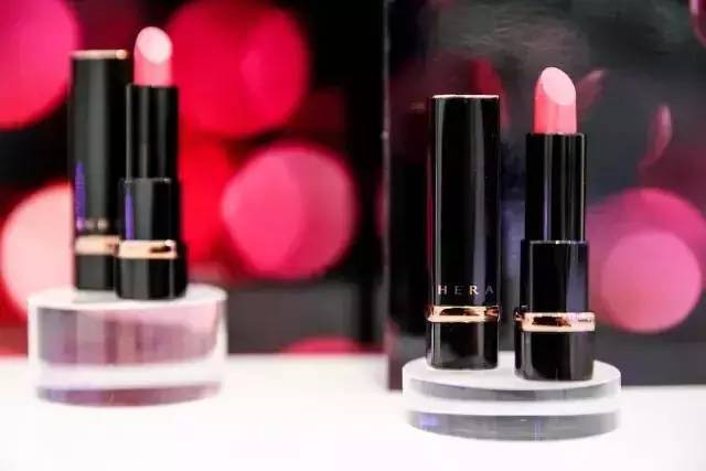 秋冬显白橘调口红,最新款色号口红女神必备