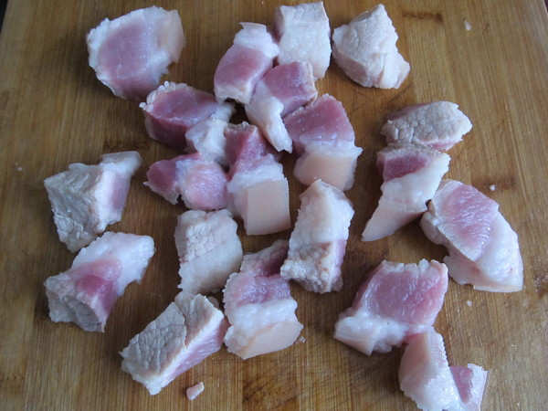 牛肉的家常做法,笋干烧肉的家常做法