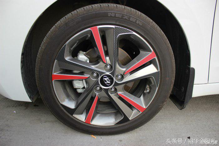 领动豪华版功能介绍,领动内饰改动