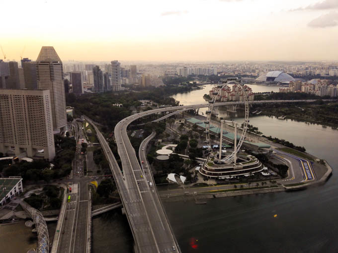 去新加坡,如果你有预算,建议至少去金沙酒店住一晚