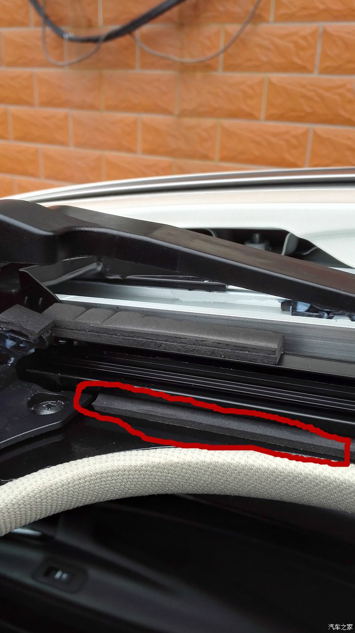 吉利博瑞着车咔咔响啥问题,吉利博瑞中控异响