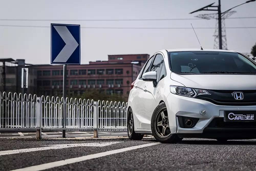 刷个电脑就下赛道？飞度GK5赛车化改装