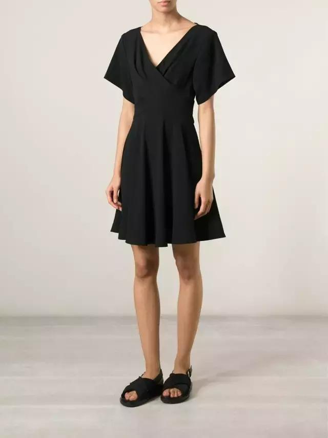 美国“双11”的黑五消费日,黑五美国视频