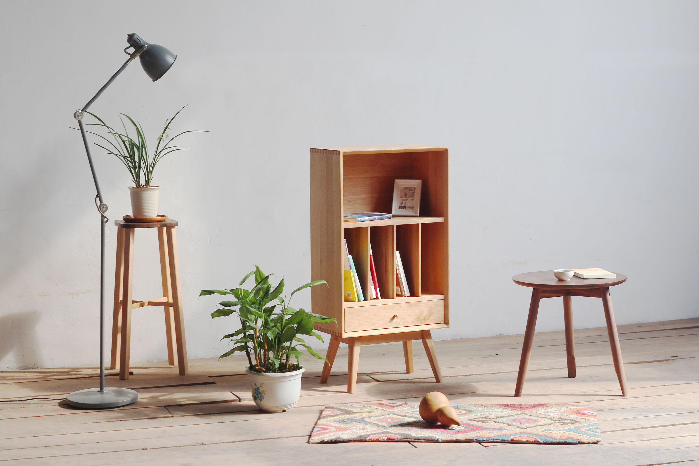 独立设计师与老木匠在最美的海景工房里创办原创家具品牌