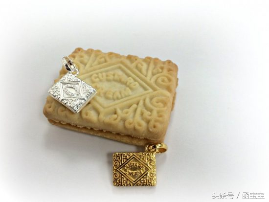 下午茶和珠宝的结合,全新Biscuits英式饼干吊饰系列