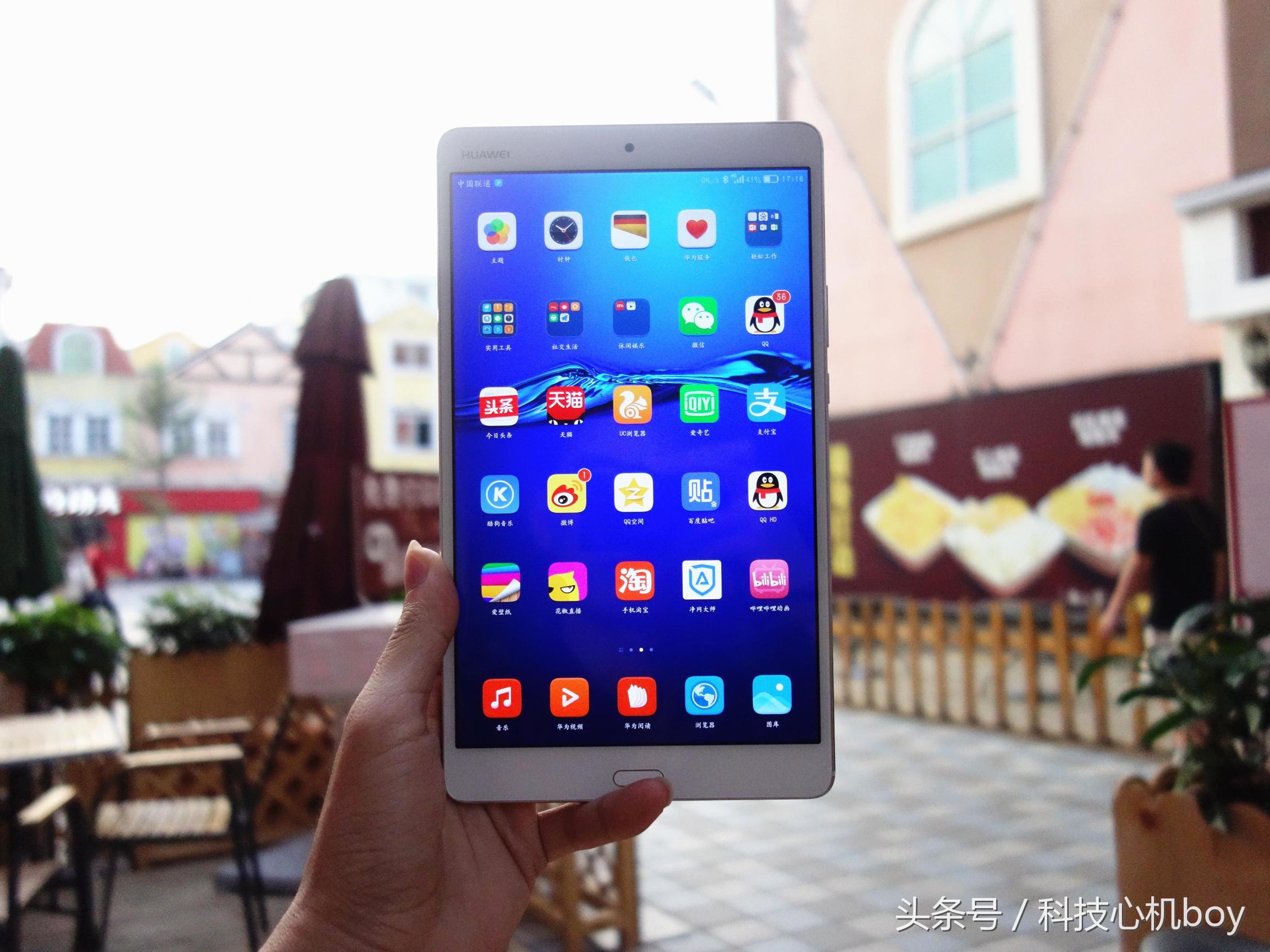 华为nova8pro和荣耀m3哪个好,华为mate40e和荣耀m3选哪个