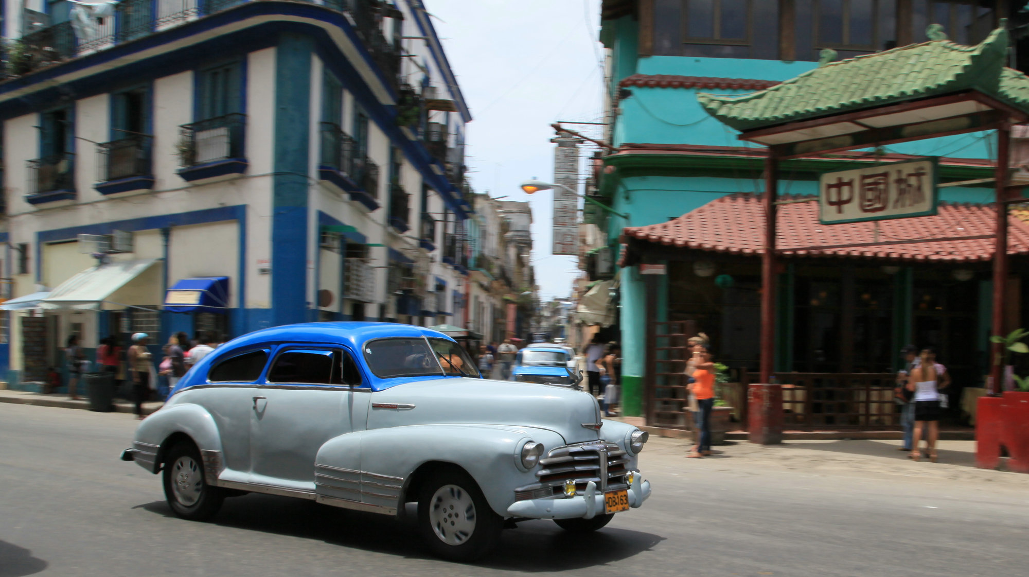 卡斯特罗豪购百万台中国*彩大**电，古巴人民每两家分一台
