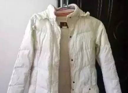 棉服羽绒服可以用洗衣机洗吗,羽绒服棉服洗了成坨怎么蓬松