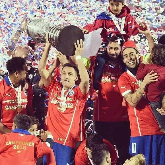 49岁桑切斯腿短,桑切斯为什么叫大腿