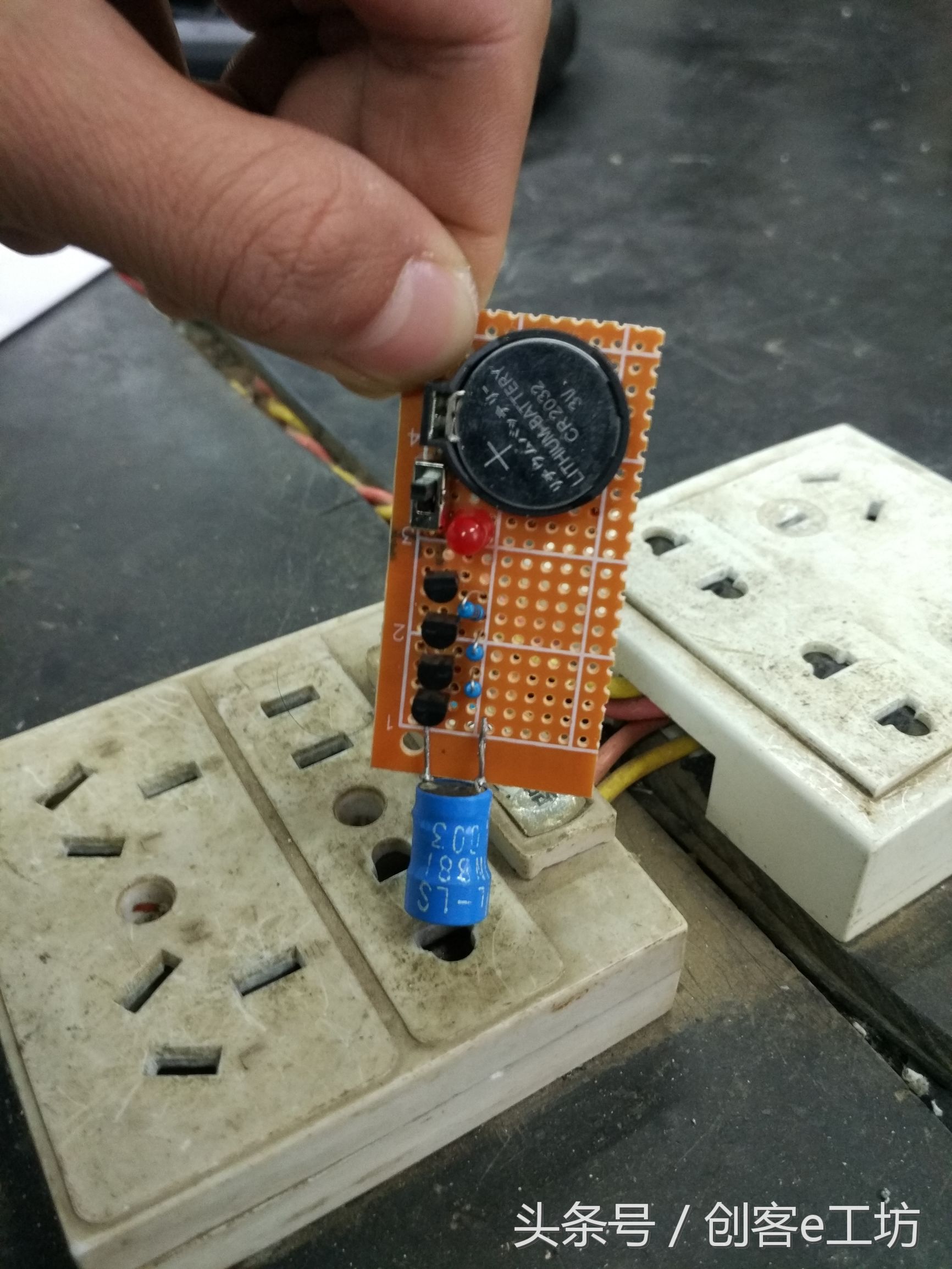 非接触感应电笔简单版,diy非接触式感应电笔