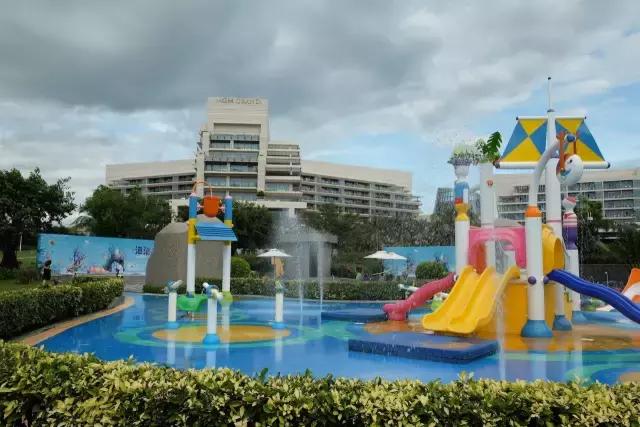 杨幂刘恺威最新一期从酒店出来,杨幂刘恺威法国巴黎定情之作