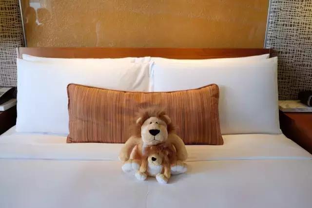 杨幂刘恺威最新一期从酒店出来,杨幂刘恺威法国巴黎定情之作