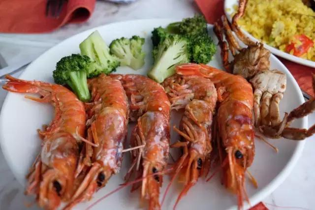 杨幂刘恺威最新一期从酒店出来,杨幂刘恺威法国巴黎定情之作