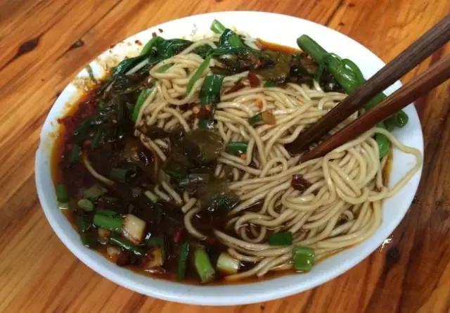 重庆小面哪一家最好吃,探店最正宗的重庆小面