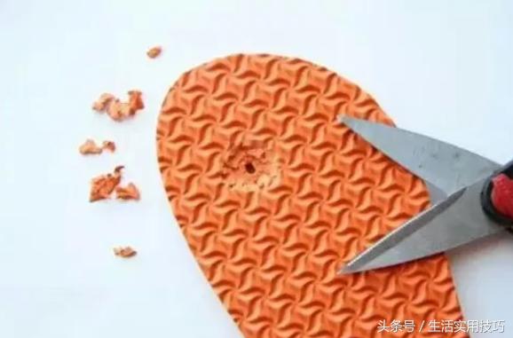 不穿的人字拖怎么改造,人字拖的时尚改造