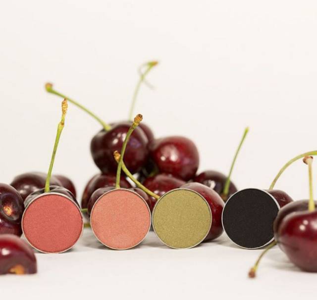 斩男色眼影美妆,斩男眼影一体盘