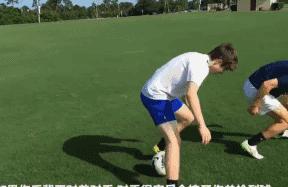 瓒崇悆鑳岃韩鎷跨悆瀹炴垬,瓒崇悆鑳岃韩鎷跨悆鎶ょ悆瑙嗛瀹炴垬