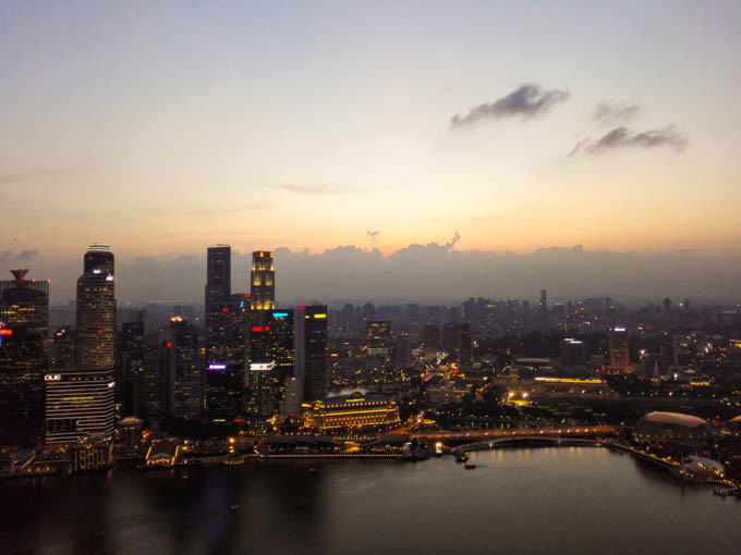 去新加坡,如果你有预算,建议至少去金沙酒店住一晚