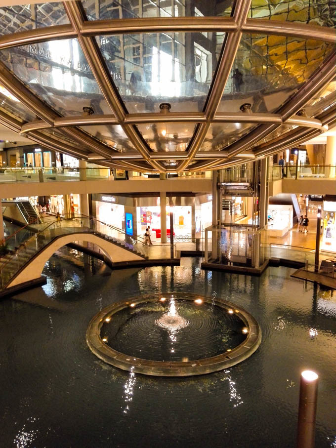 去新加坡,如果你有预算,建议至少去金沙酒店住一晚