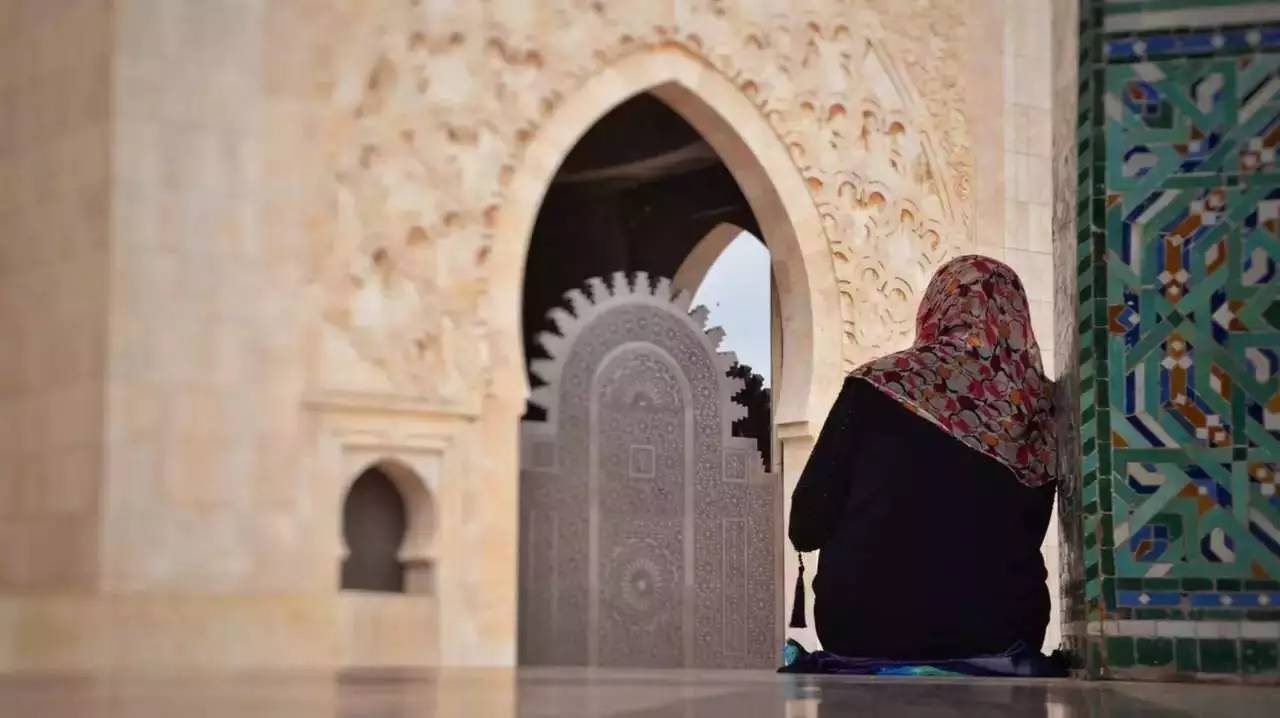 谁在美化美国,谁在美化齐淑芳