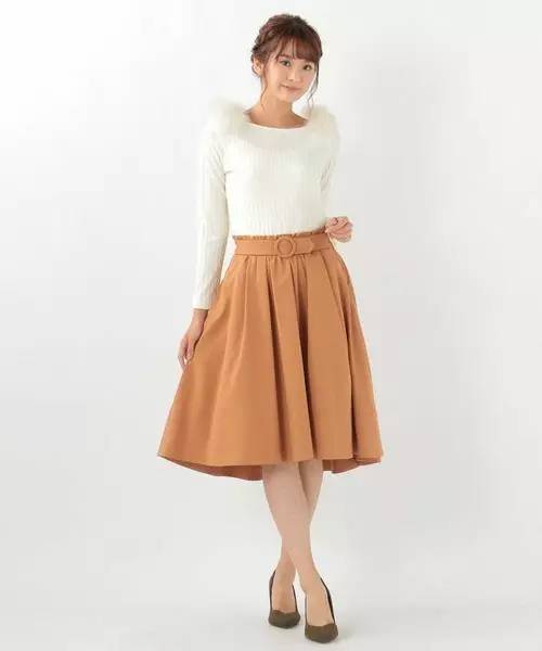 浅草绿针织衫如何搭配,春季针织衫好物推荐