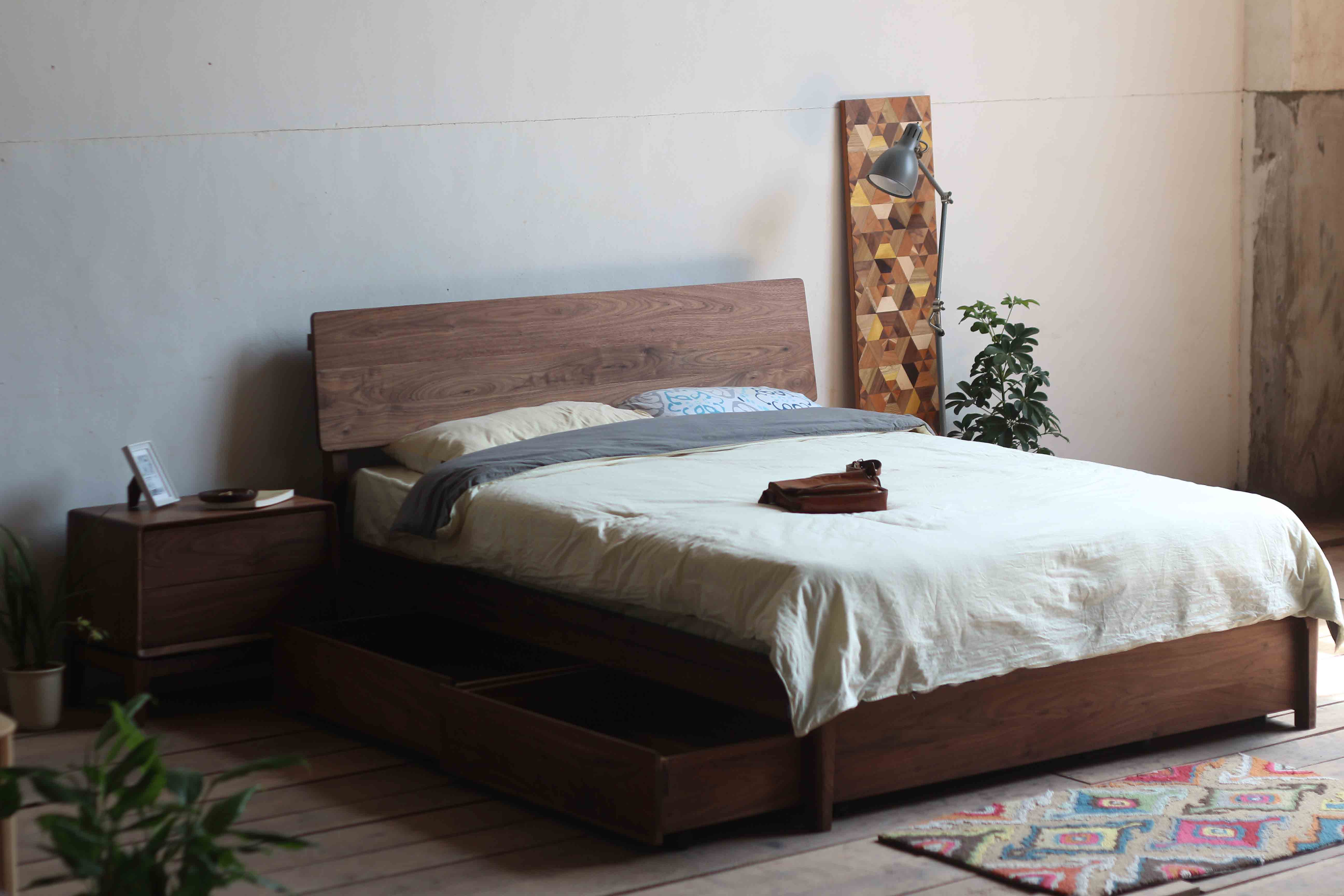 独立设计师与老木匠在最美的海景工房里创办原创家具品牌