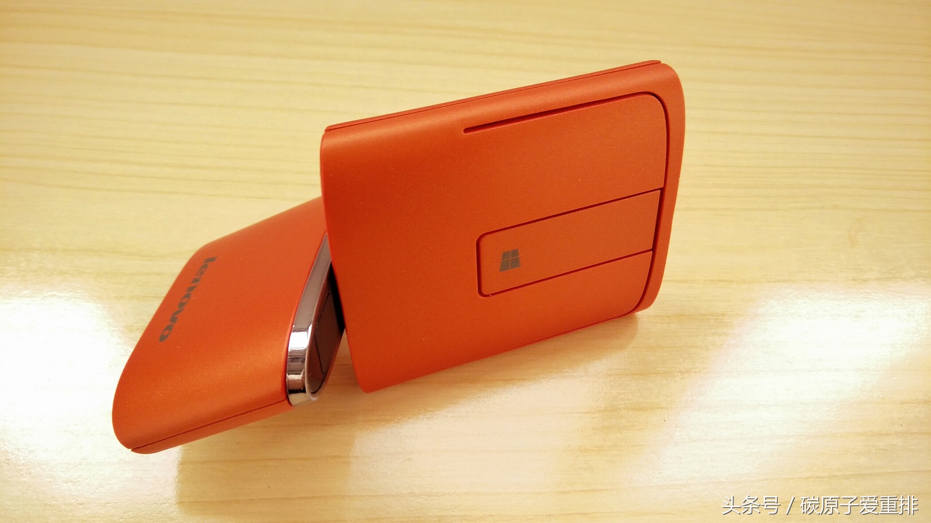 科技感十足的鼠标,谁能拒绝这么炫酷的鼠标啊