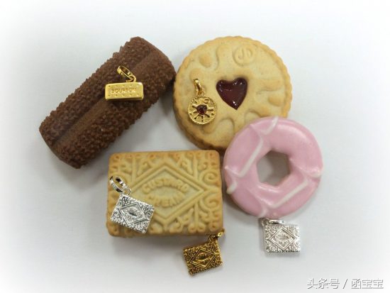 下午茶和珠宝的结合,全新Biscuits英式饼干吊饰系列