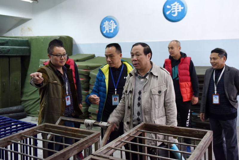 三年铸一剑今朝气宇轩—棠外通过阳光体育示范学校复查验收