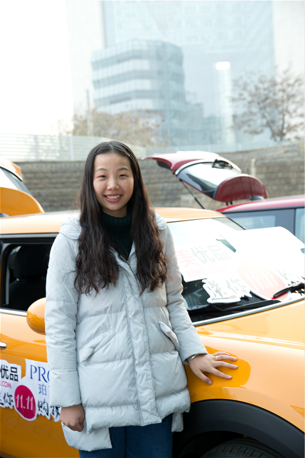 网友抽中陈欧豪车不敢领，今日终现身原因竟然是……