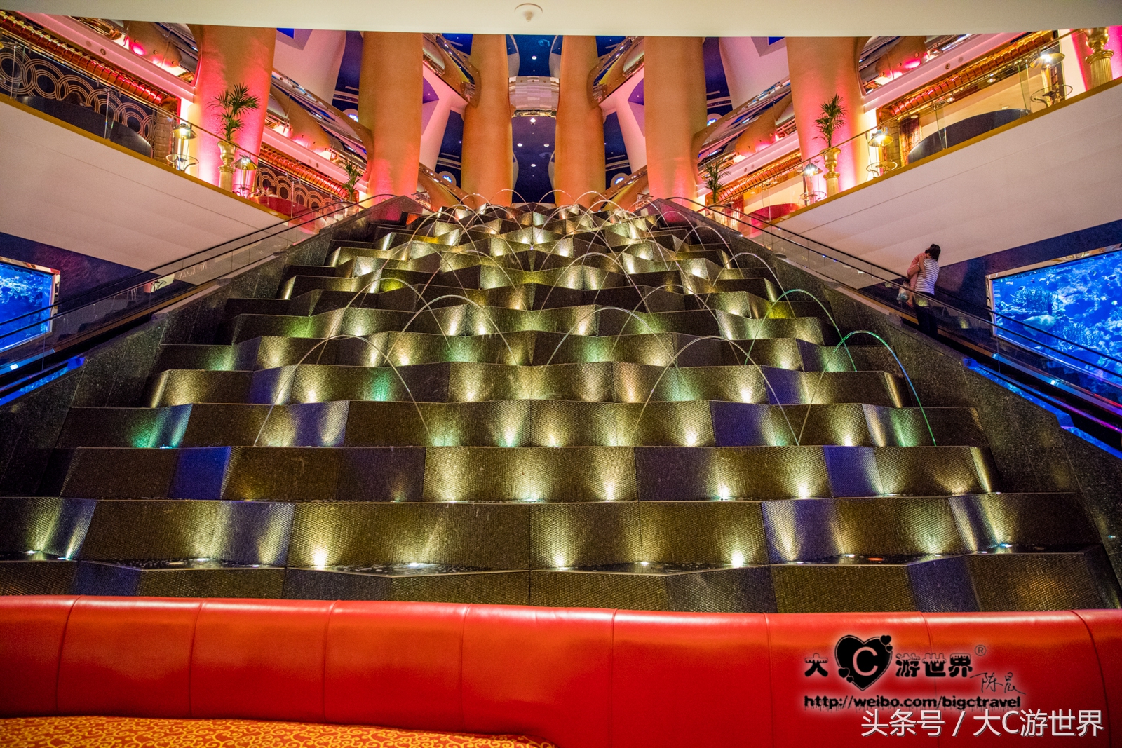 旅游的中国夫妻住迪拜帆船酒店,住迪拜帆船酒店攻略