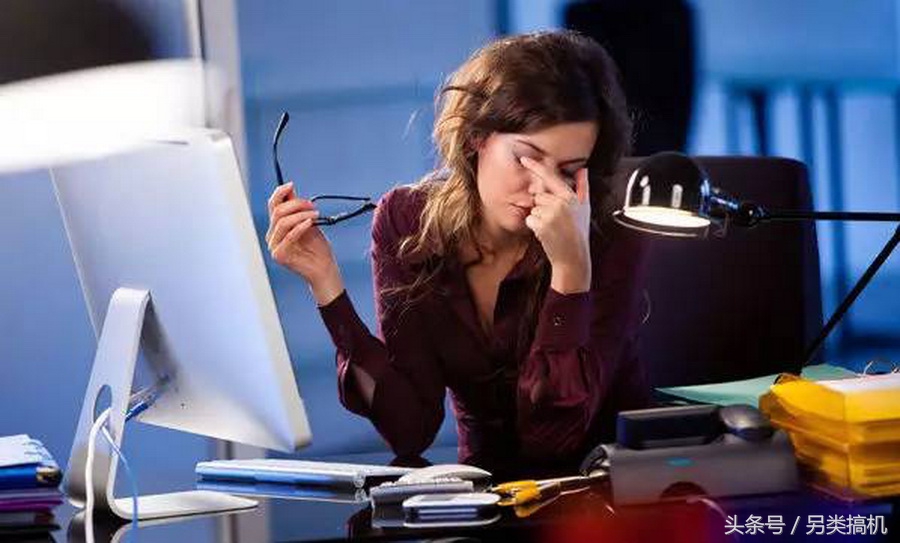 电脑的显示色彩,电脑显示最佳颜色设置推荐