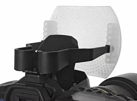 单反相机闪光不闪什么原因,单反拍照亮光的地方一直闪