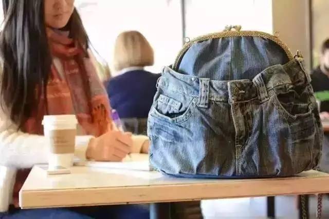 宾大女神将旧衣服“打包”送上了时尚周,居然得到名模一致追捧!