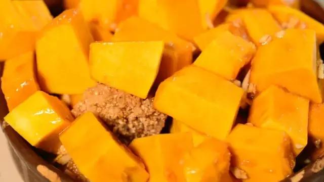 七星伴月在哪,七星伴月在哪里