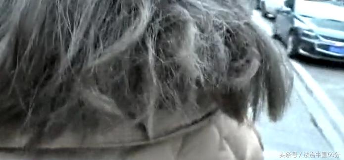 重庆女子一万元办的理发卡，染个发让她苦不堪言