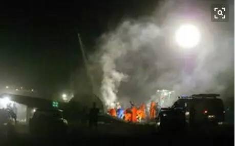 1949年的震惊全世界的事件,2002年轰动全球的空难完整版