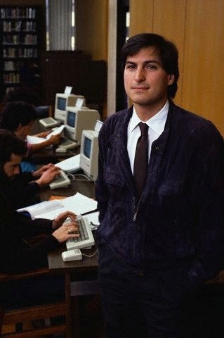 史蒂夫乔布斯真实生平,史蒂夫·乔布斯生平的伟大事迹