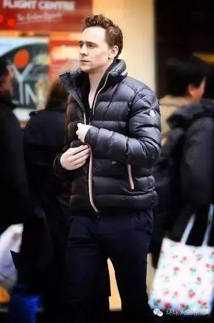 遇上一个风不正经的冬天，是时候来膜拜一下羽绒服界的杠把子了