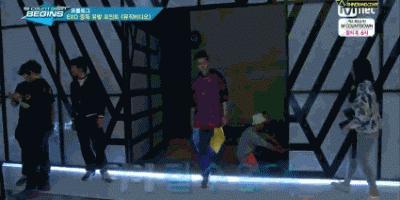 鹿晗被小学生跟拍,鹿晗人气现场吓到明星们