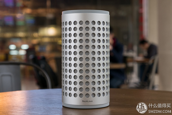 我不是宜家的不锈钢筷筒,我是个无线智能音箱!